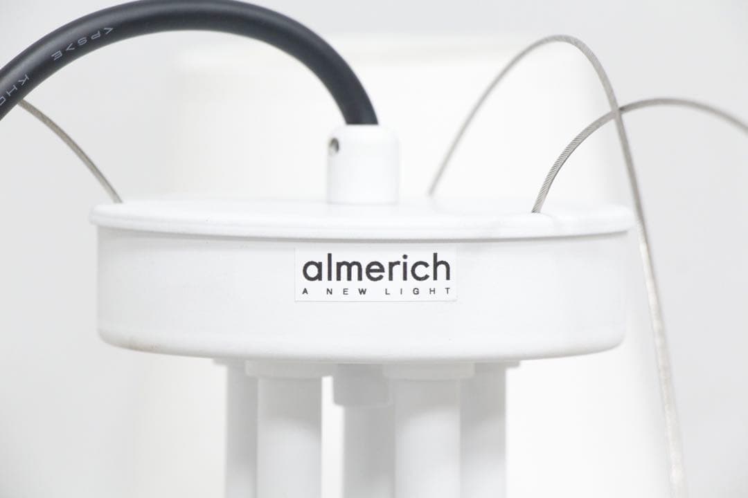 Yamagiwa 取扱 almerich（アルメリッチ）シャンデリア TRIA