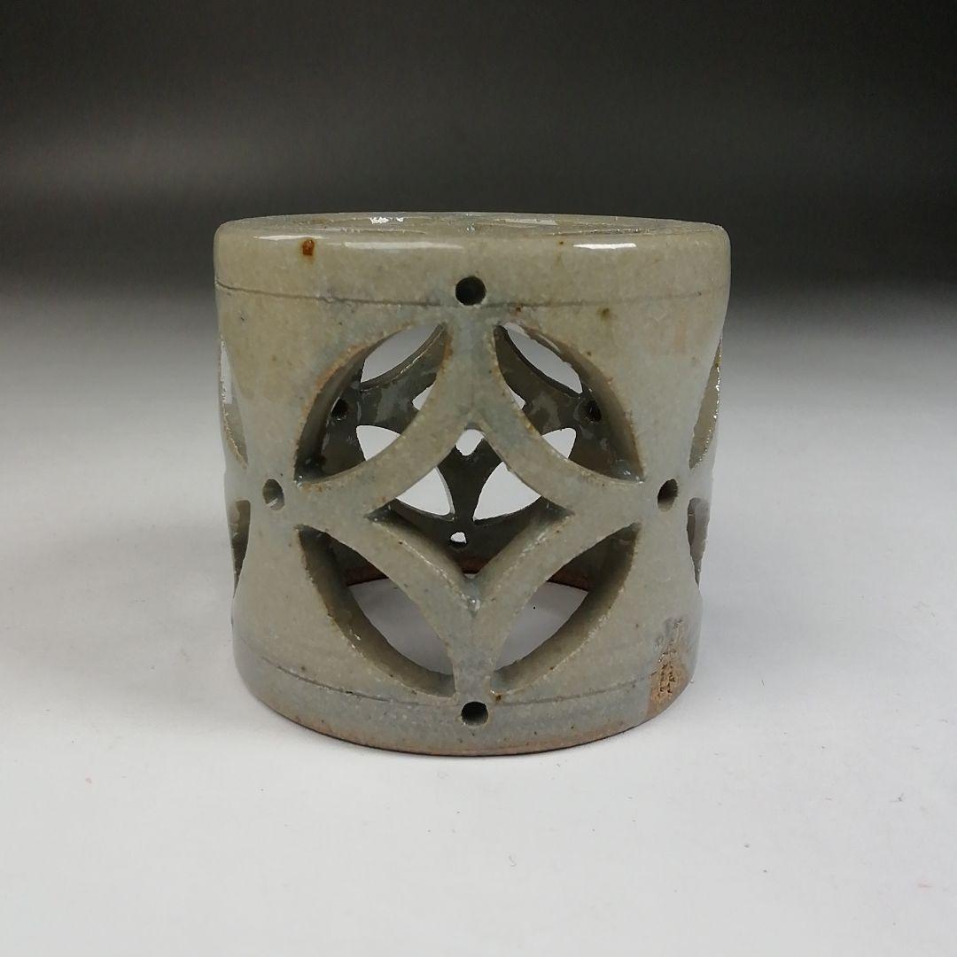 Ｗ１２３　蓋置　『七宝透かし』『小久慈窯 造』　共箱　茶道具