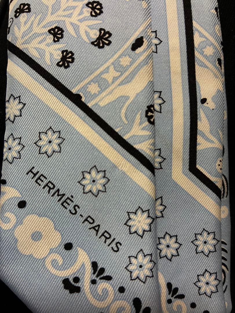HERMÈS バンダナ柄　エルメス　ツイリー