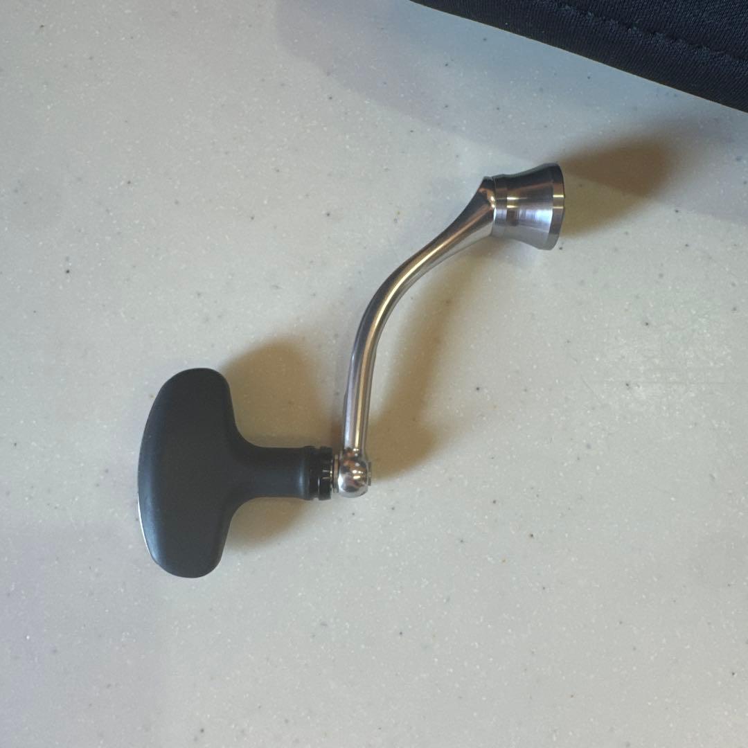 ダイワ　22イグジストLT3000-Hハンドル