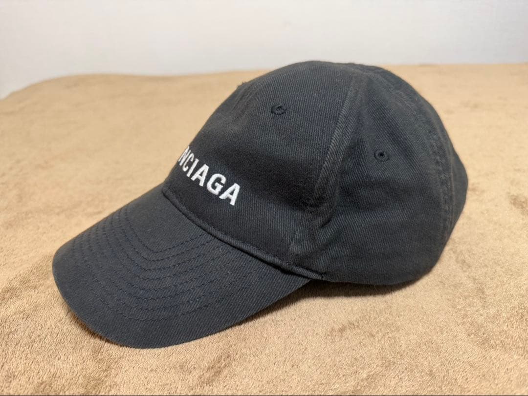 Bicky@限定セール中 ／BALENCIAGA 黒 キャップ