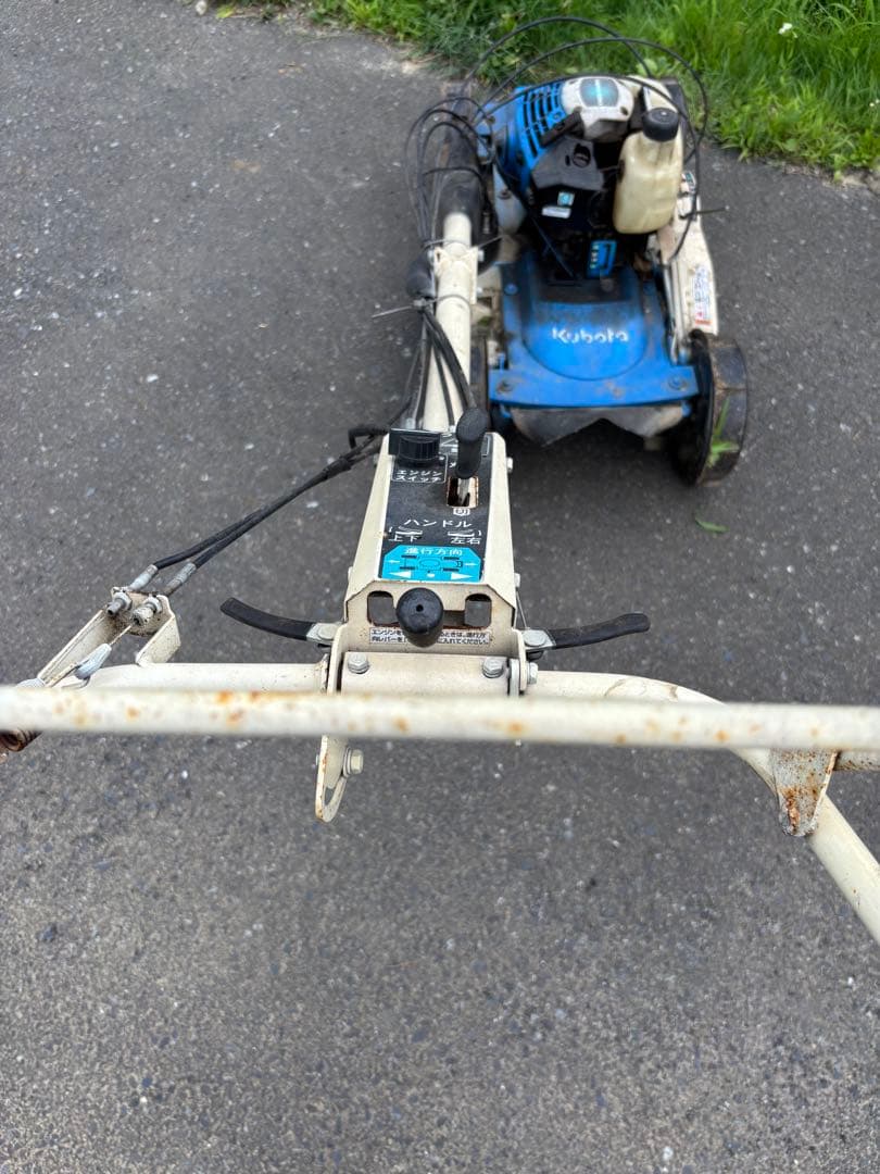 引き取り専用　動作確認済みE4500 式芝刈り機 青