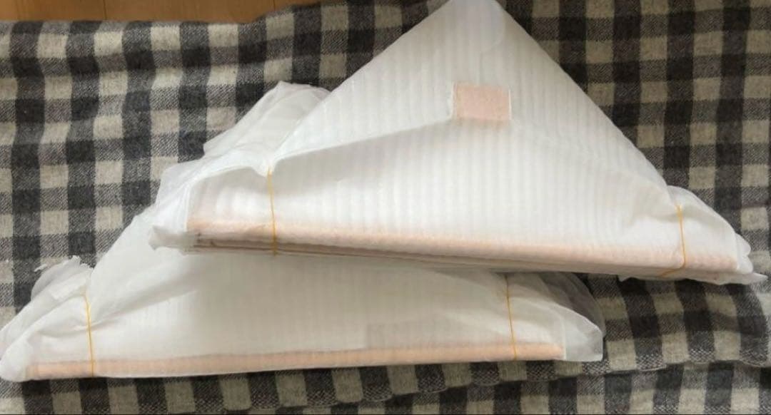 10本　金属と無垢材　白ハンガー　おしゃれ 収納 かたくずれ防止 360度回転