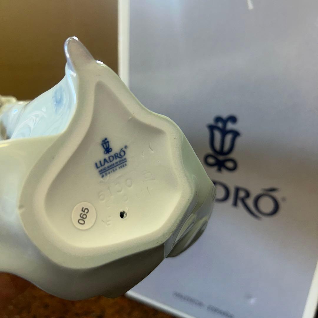 【新品近】リヤドロ LLADRO  「春のお庭にかえって」　箱付き