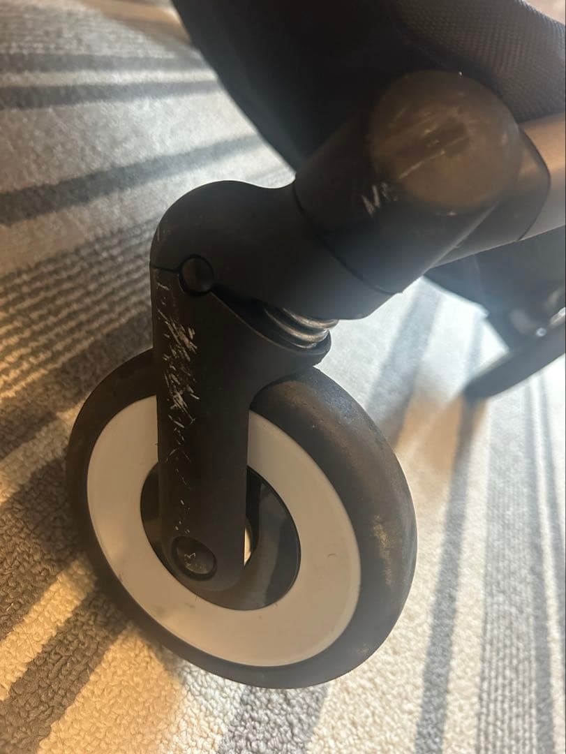 cybex リベル2024 ストーミーブルー　バンパーバー・純正レインカバー付き