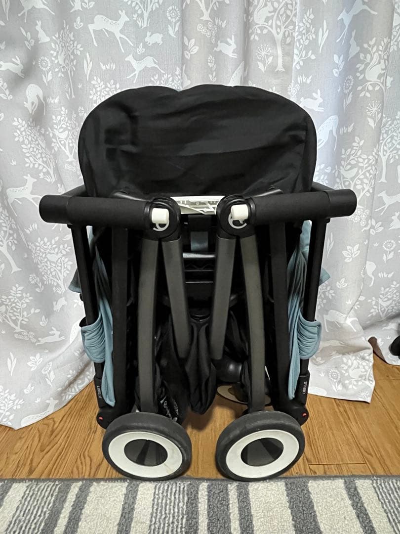 cybex リベル2024 ストーミーブルー　バンパーバー・純正レインカバー付き