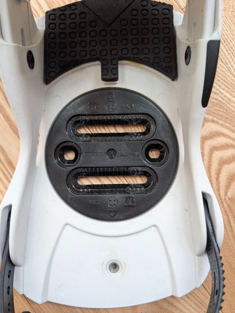 UNION ATLAS ホワイト スノーボードビンディング Mサイズ 17/18