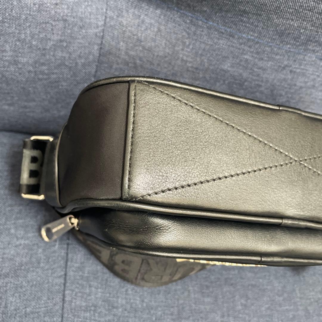 Burberry メンズショルダーバック