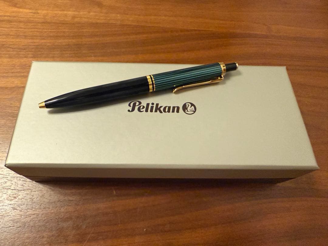 【新品未使用】ペリカン PELIKAN スーベレーン K400 ボールペン 緑