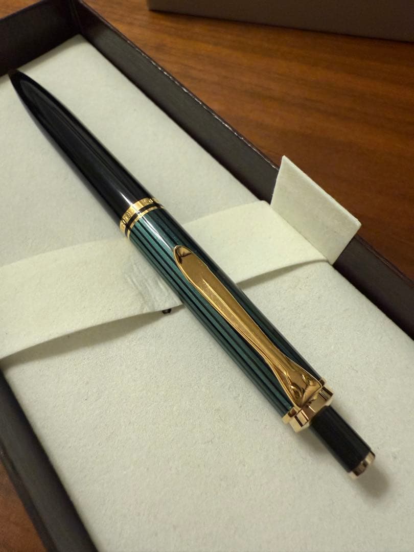 【新品未使用】ペリカン PELIKAN スーベレーン K400 ボールペン 緑