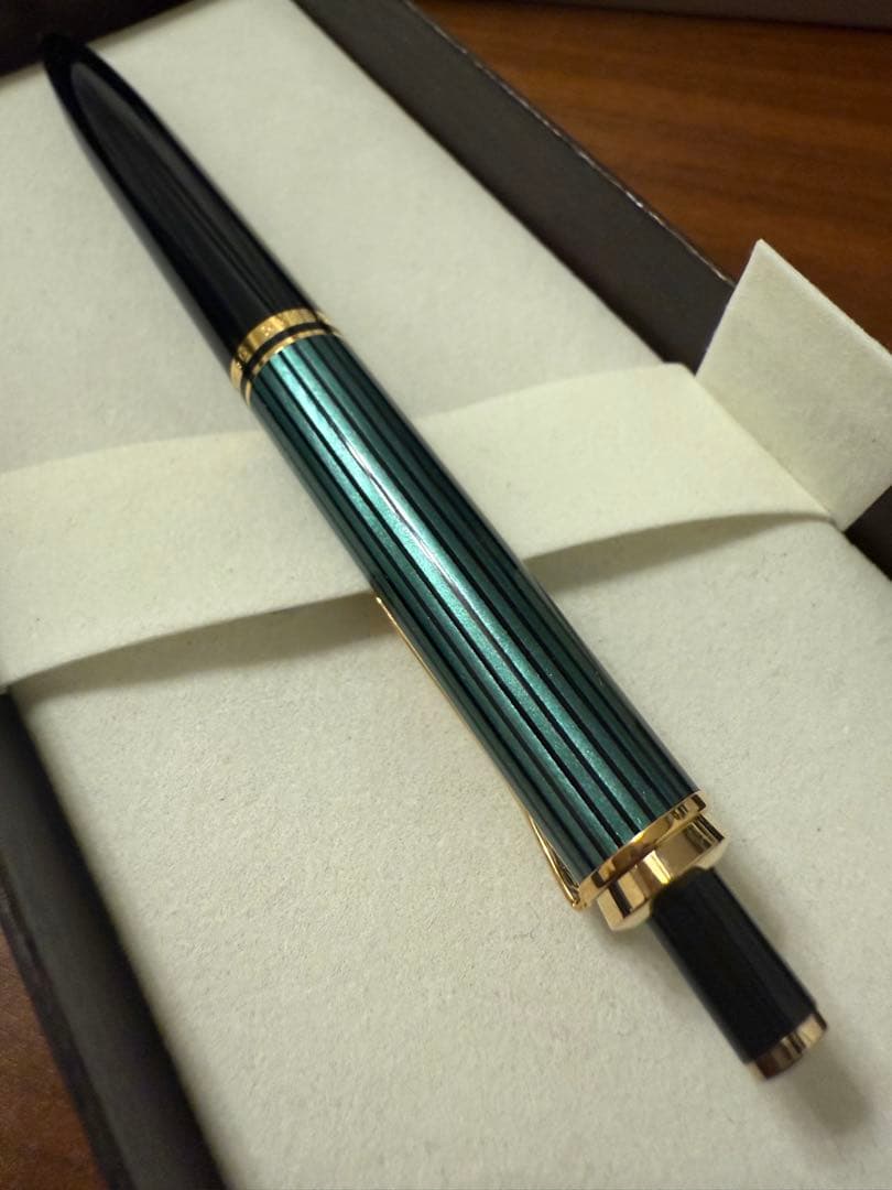 【新品未使用】ペリカン PELIKAN スーベレーン K400 ボールペン 緑