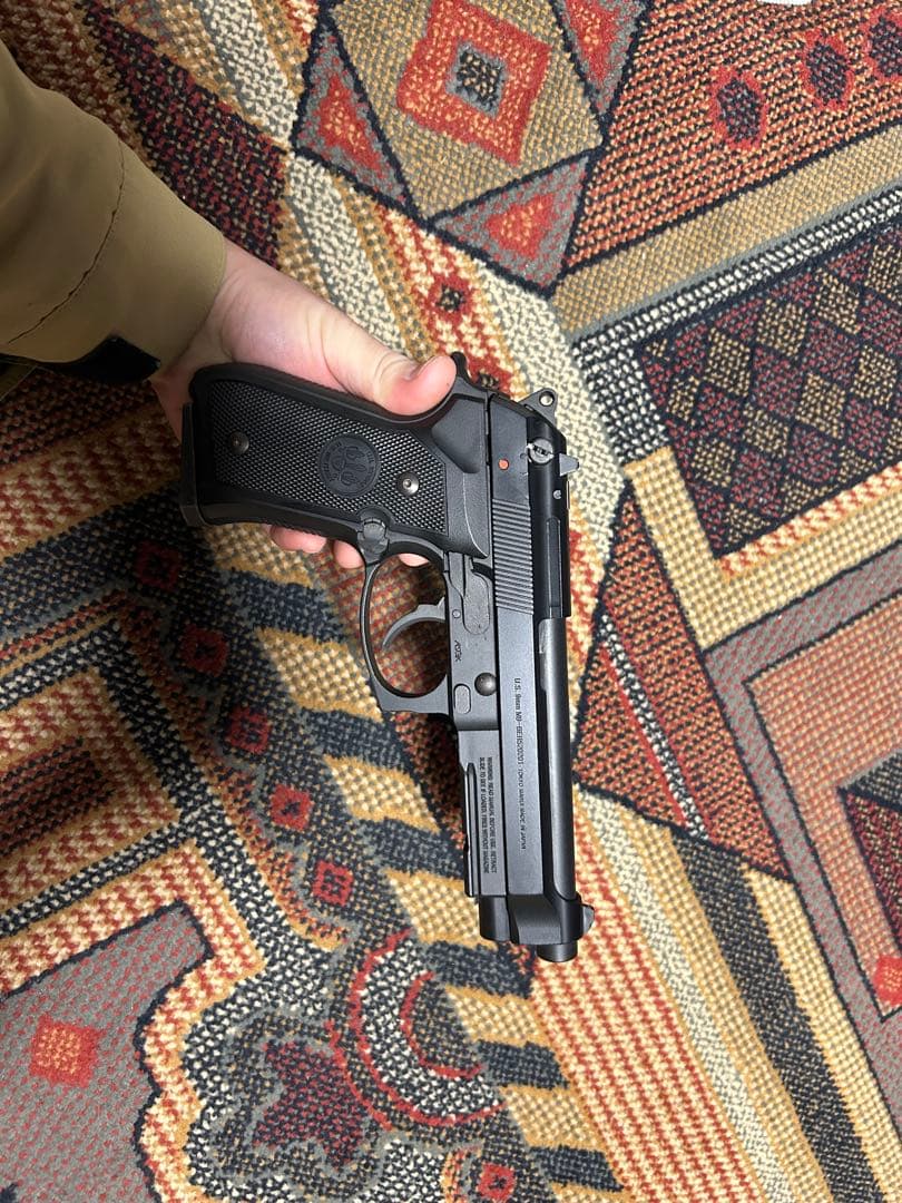 ベレッタm9a1