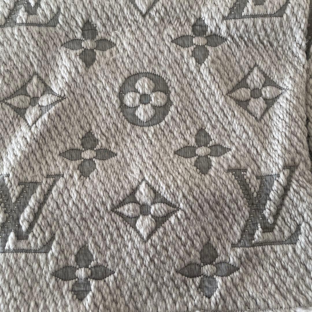 値下げLouis Vuitton グレー マフラー