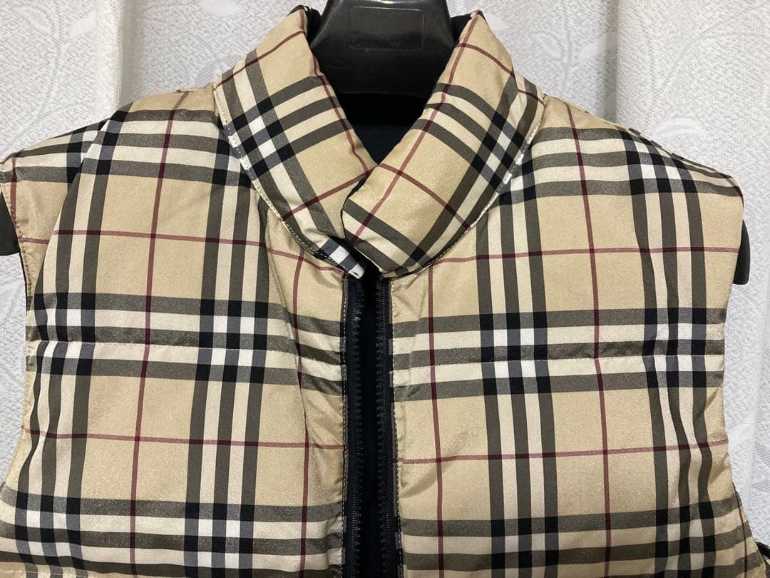 リバーシブル ダウンベスト 黒 チェック柄