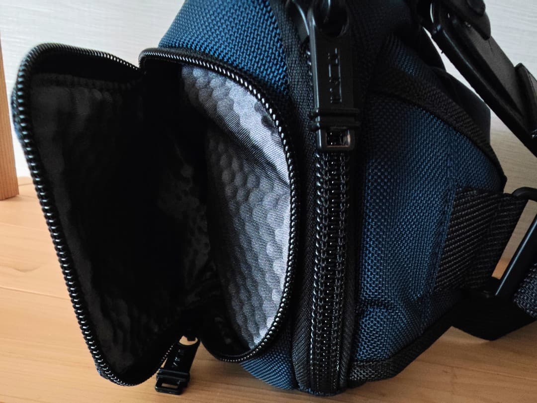 TUMI (トゥミ) ALPHA BRAVO　ネイビー　232399