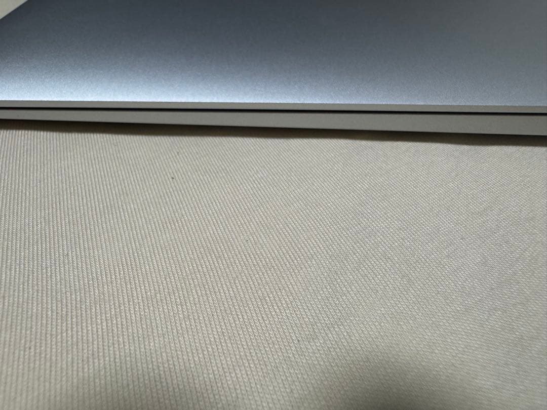 ほぼ未使用品 MacBook Air M1 8GB 256GB シルバー
