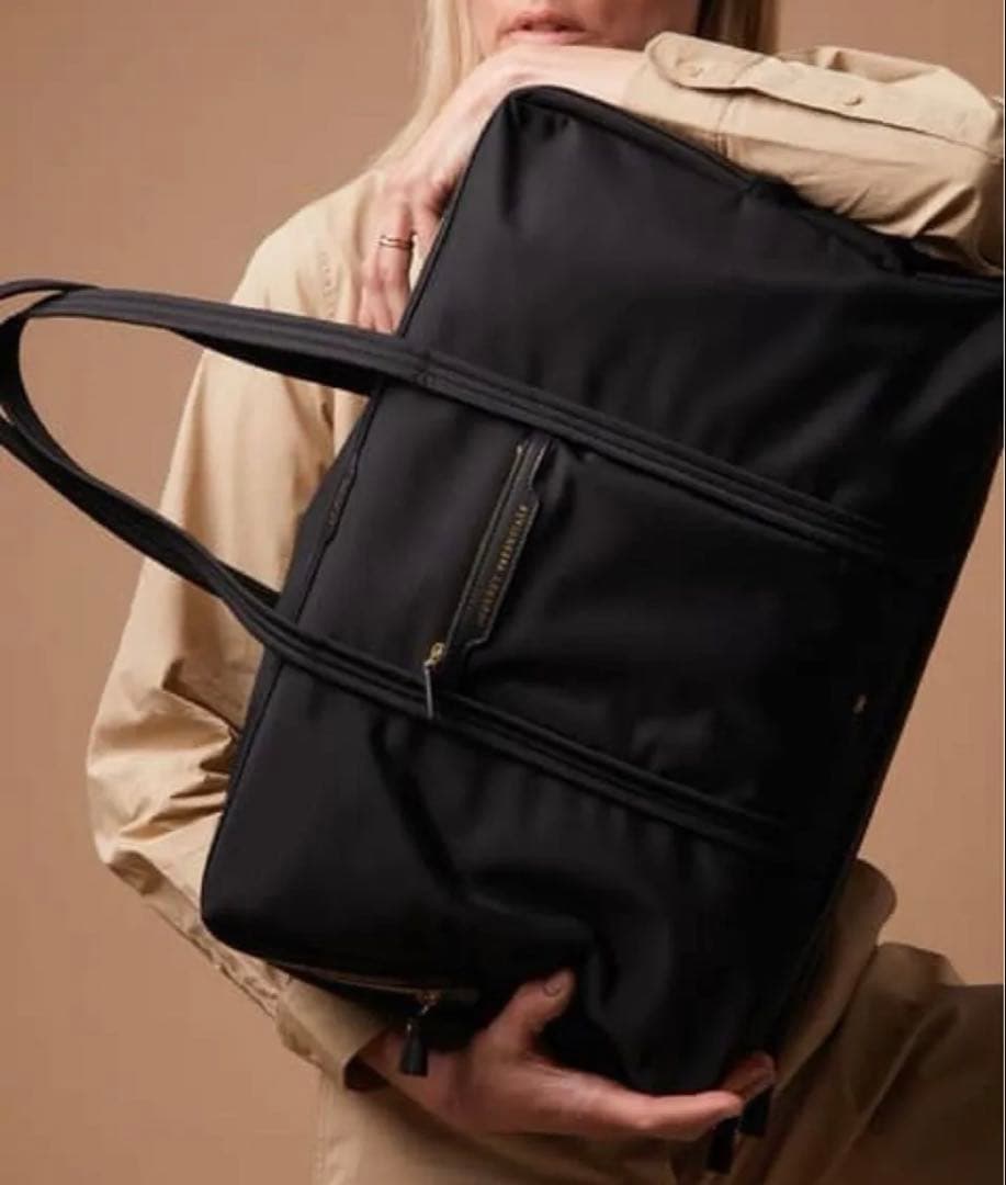 ANYA HINDMARCH アニヤハインドマーチ　「24 Hour」