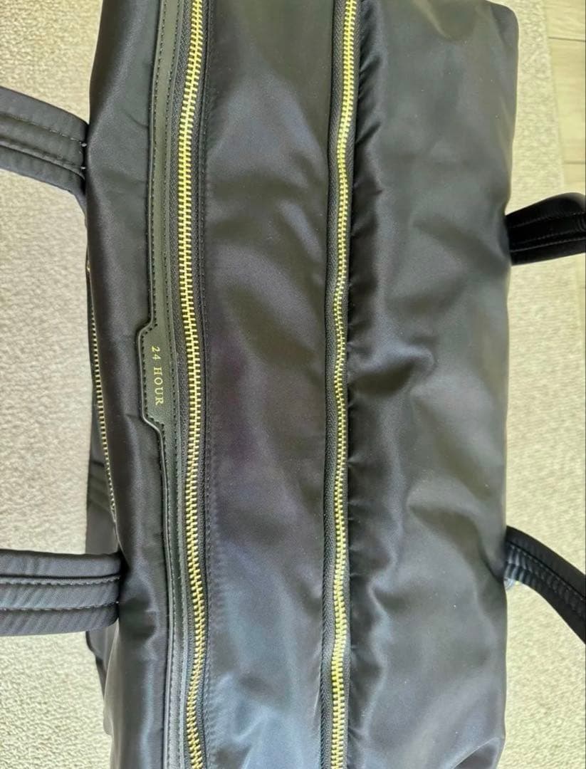 ANYA HINDMARCH アニヤハインドマーチ　「24 Hour」