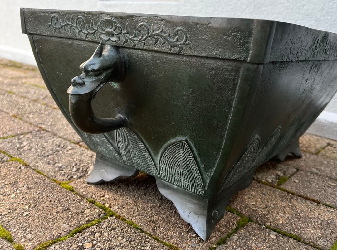 金属製(真鍮製)四角形 焚き火台 象の持ち手