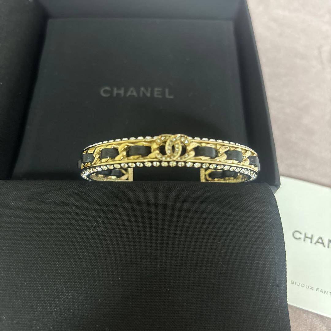 シャネルバングル　2023 ココマーク　ラインストーン