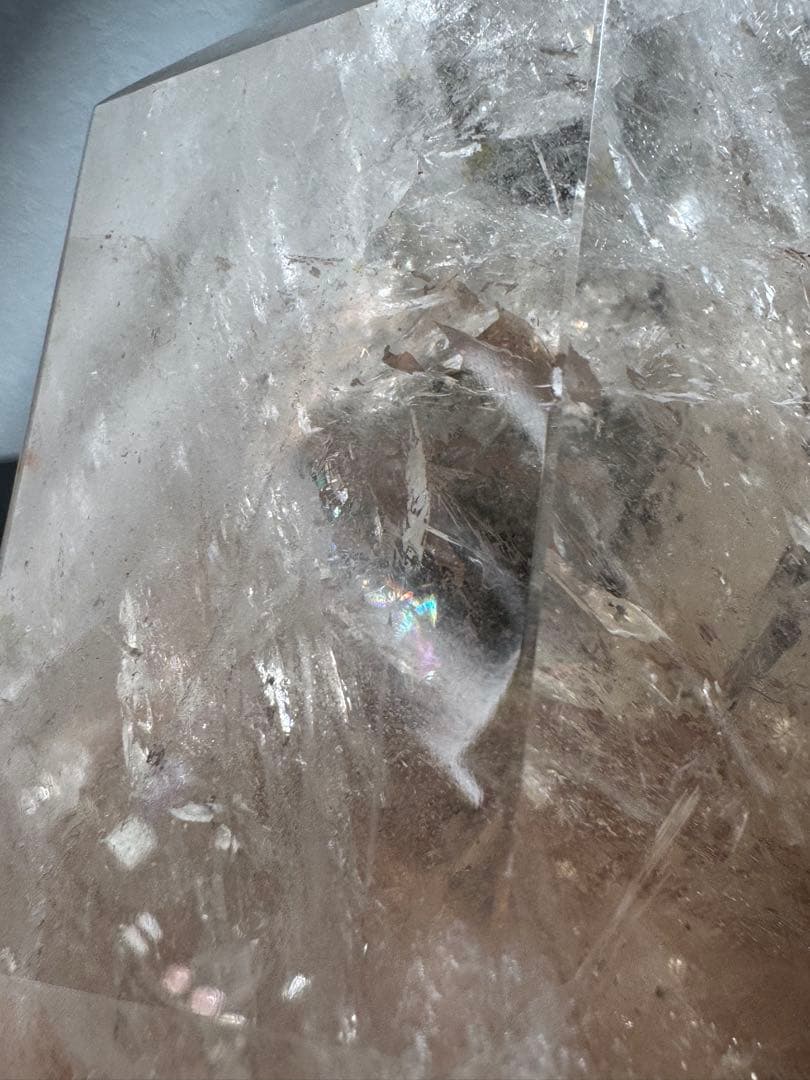 高品質◎バイカラーライトスモーキークォーツダブルポイント　虹＆リモナイトin