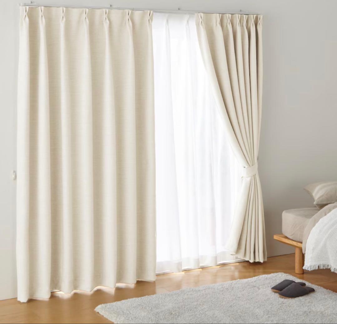 ポリエステル二重織プリーツカーテン（防炎・遮光性）／幅250cm×丈208cm