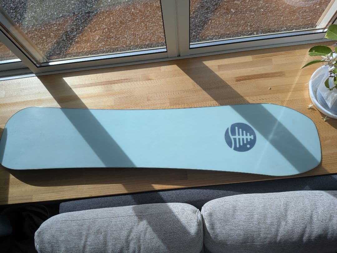 BURTON TOWN HERO　130