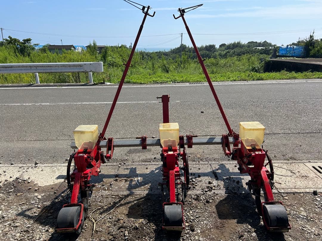 宮崎　向井工業 ごんべえ　トラクター　種まき機　ベルト繰上式　3条 TS-570