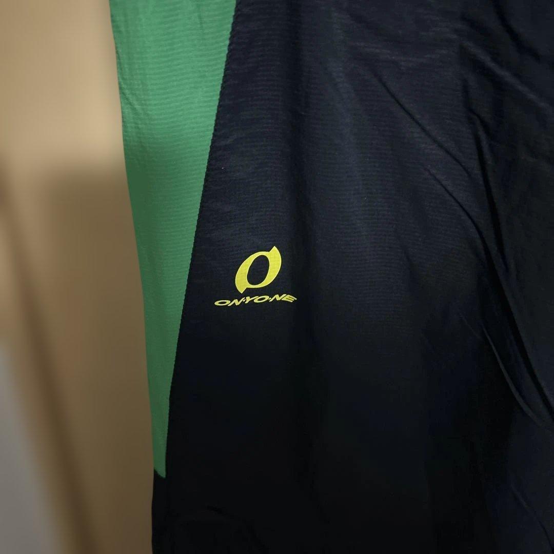 ON-YO-NEウィンドブレーカー L サイズグリーン/ブラック　上下セット