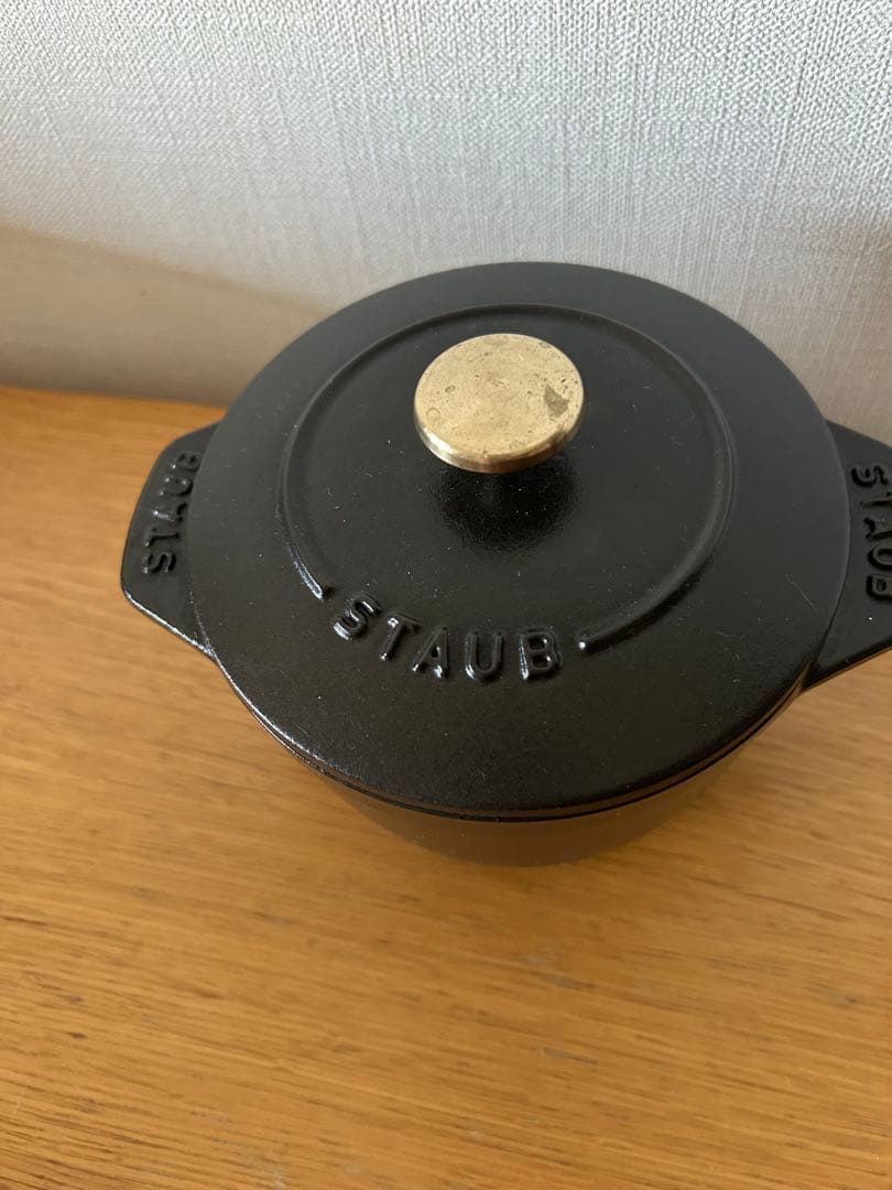 使用品　STAUB ストウブ ラ・ココット de GOHAN 12cm 黒