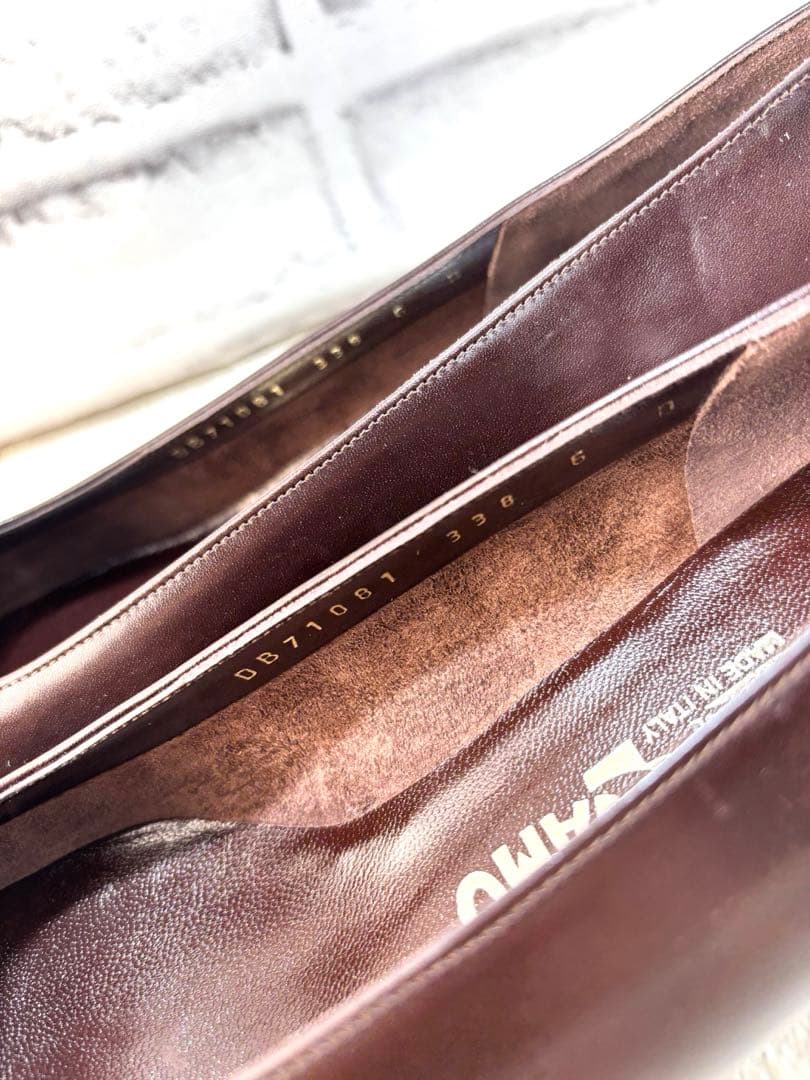 未使用✨サルヴァトーレフェラガモ　ヴァラ リボン　パンプス　ダークブラウン