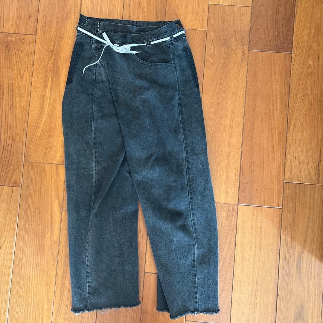 メゾンエウレカ　ブラックデニム