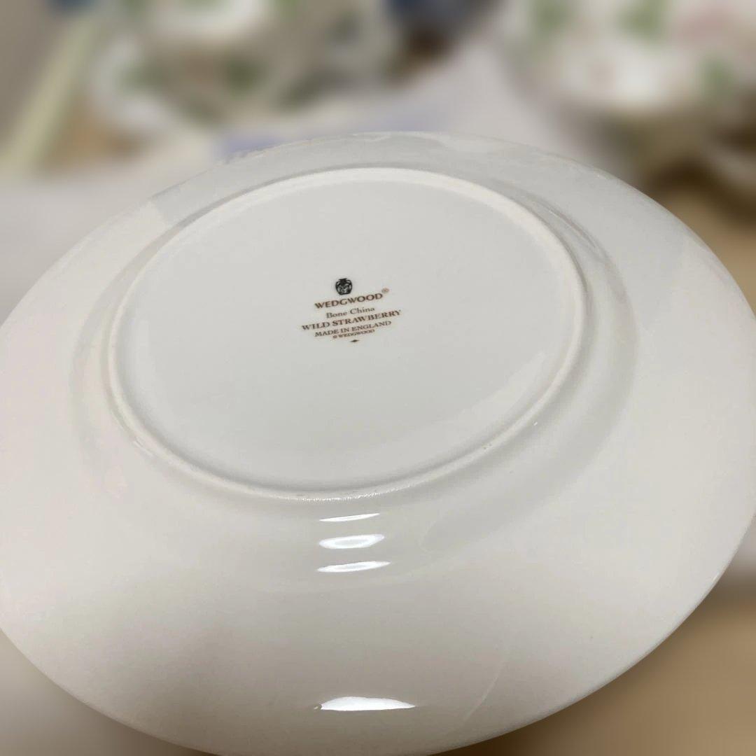 ヌ*オ様 〈ヴィンテージ〉ウェッジウッド　ワイルドストロベリー　カップ＆ソーサー