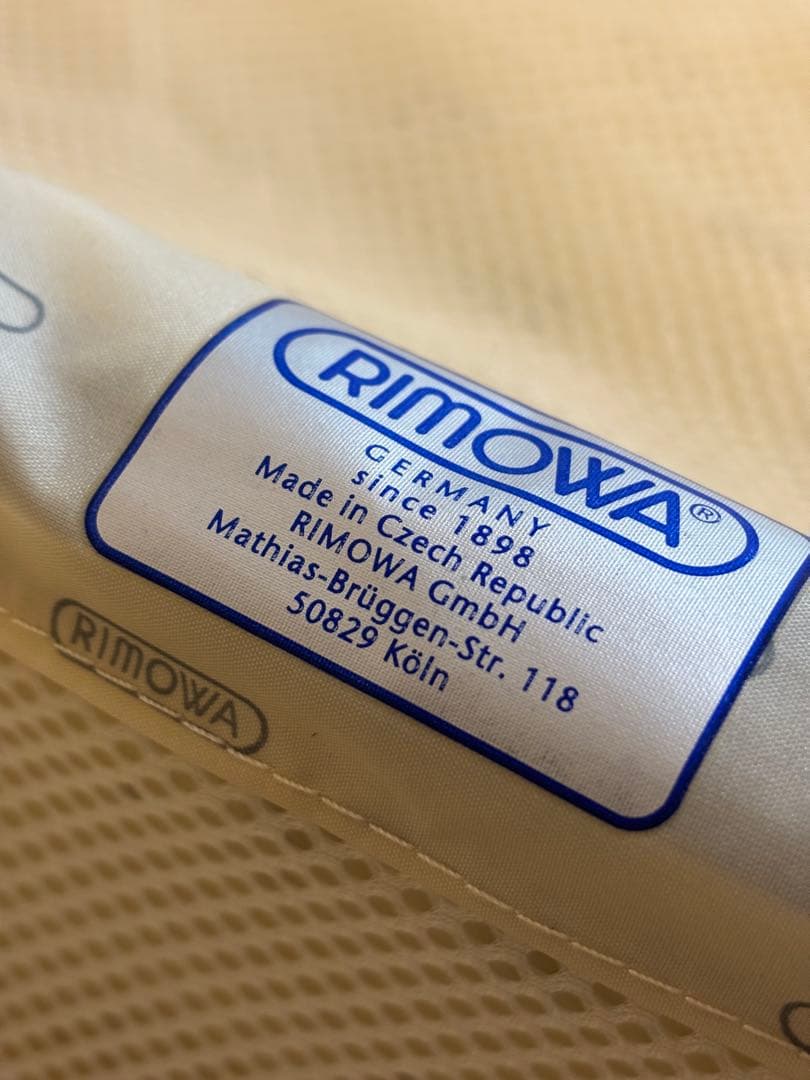 美品　RIMOWA リモワ 84ℓ キャララホワイト キャリーケース　超軽量