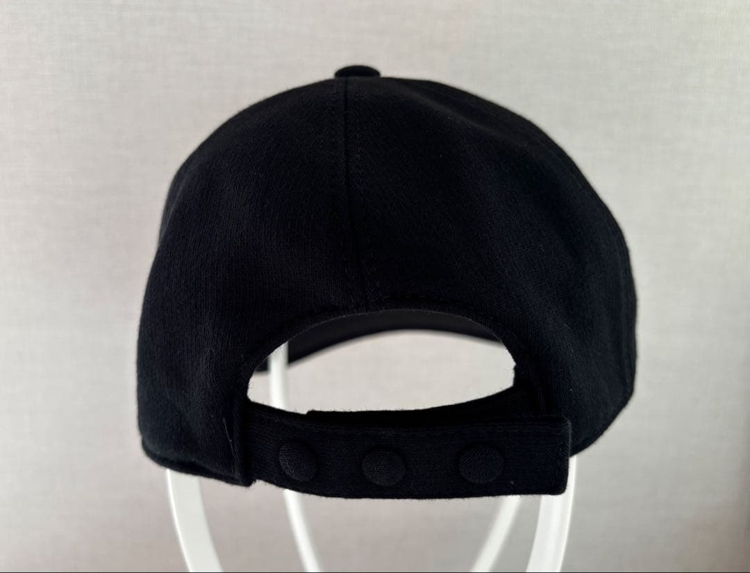 BURBERRY ベースボールキャップ 黒（M）