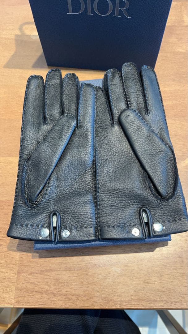 クリスチャンディオール　手袋　メンズ