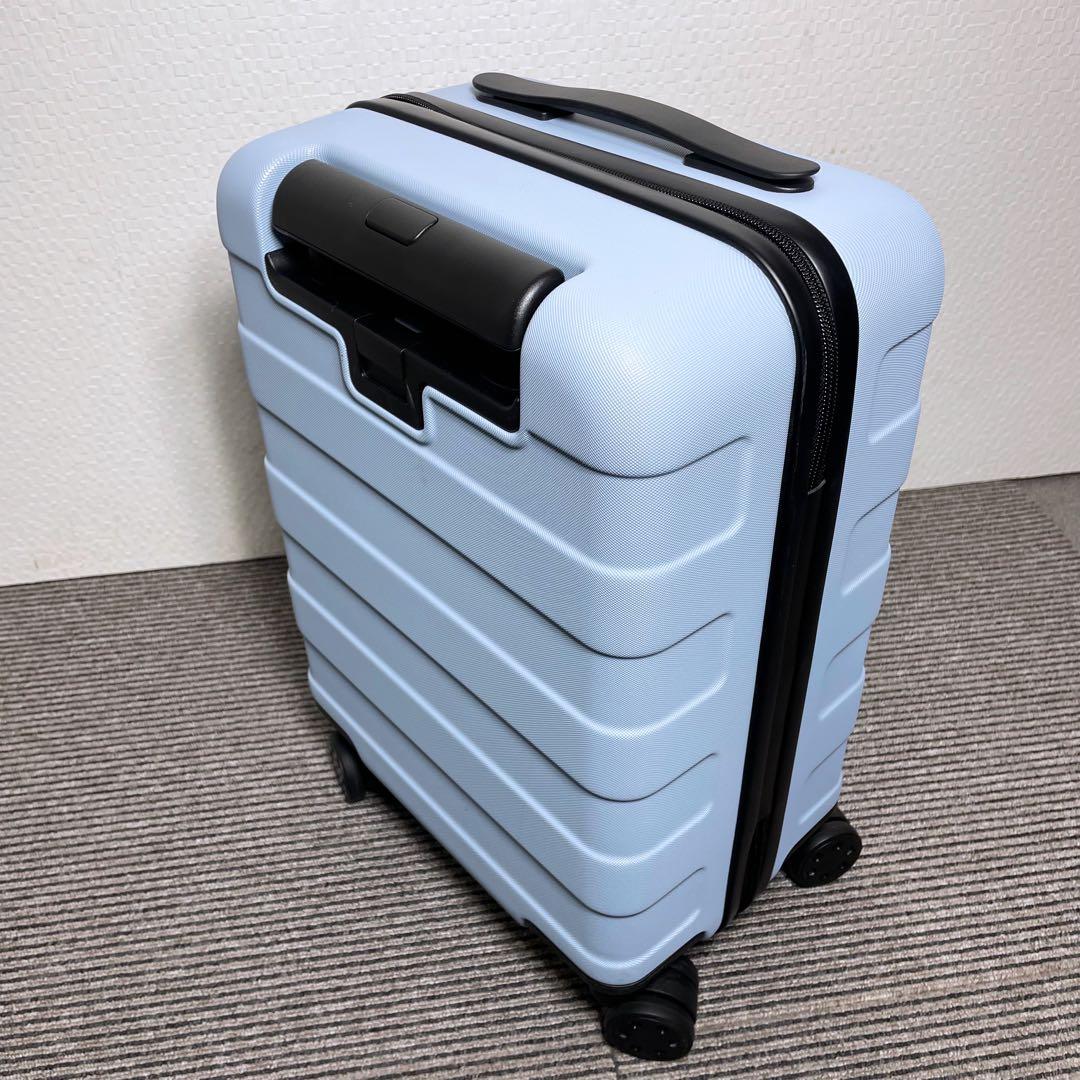 無印良品 バーを自由に調節できる ハードキャリーケース 20L 機内持込可能