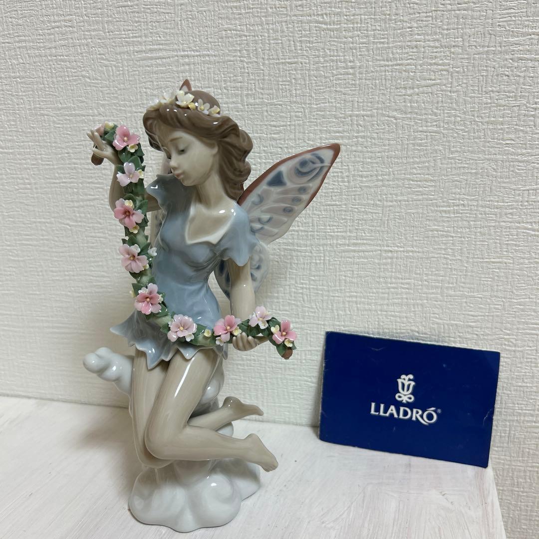 リヤドロLLADRO 「妖精と花飾り」　新品！