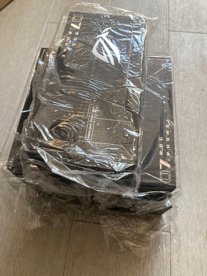 ちさと　ROG phone7*3