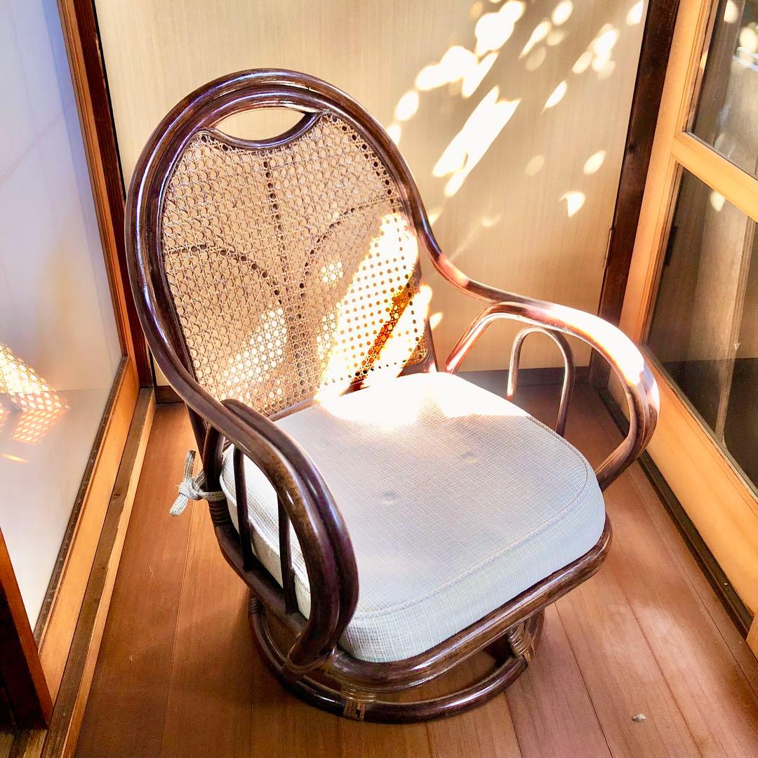 回転椅子ラタンチェア 籐 アジアンヴィンテージ アンティーク木製ブラウン 麻