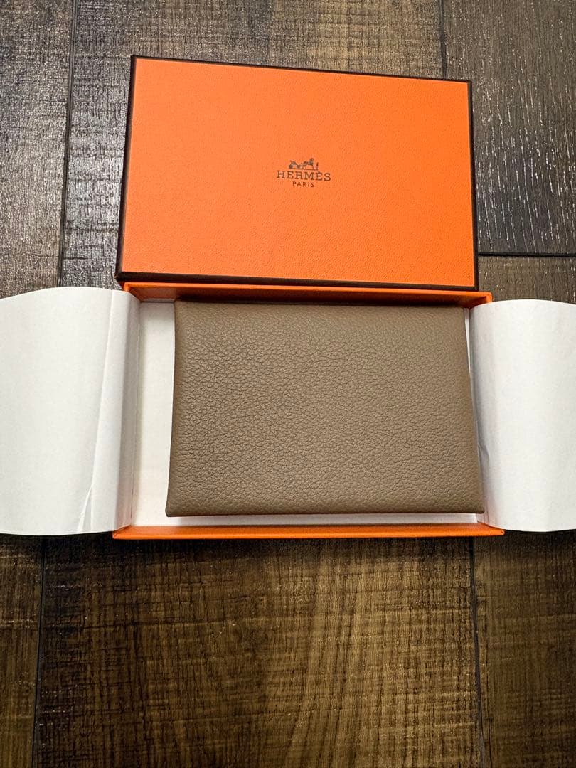 新品未使用 HERMES カルヴィデュオ エトゥープ