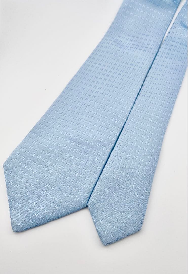 美品 エルメス ハイブランド ネクタイ ファソネ H柄 水色 光沢 高級