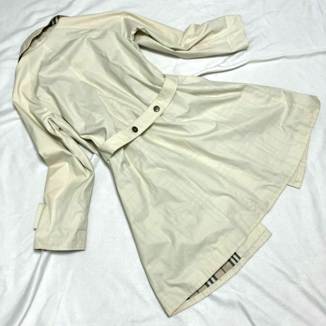 かっこいい！BURBERRY ステンカラーコート 刺繍　ボタン必見