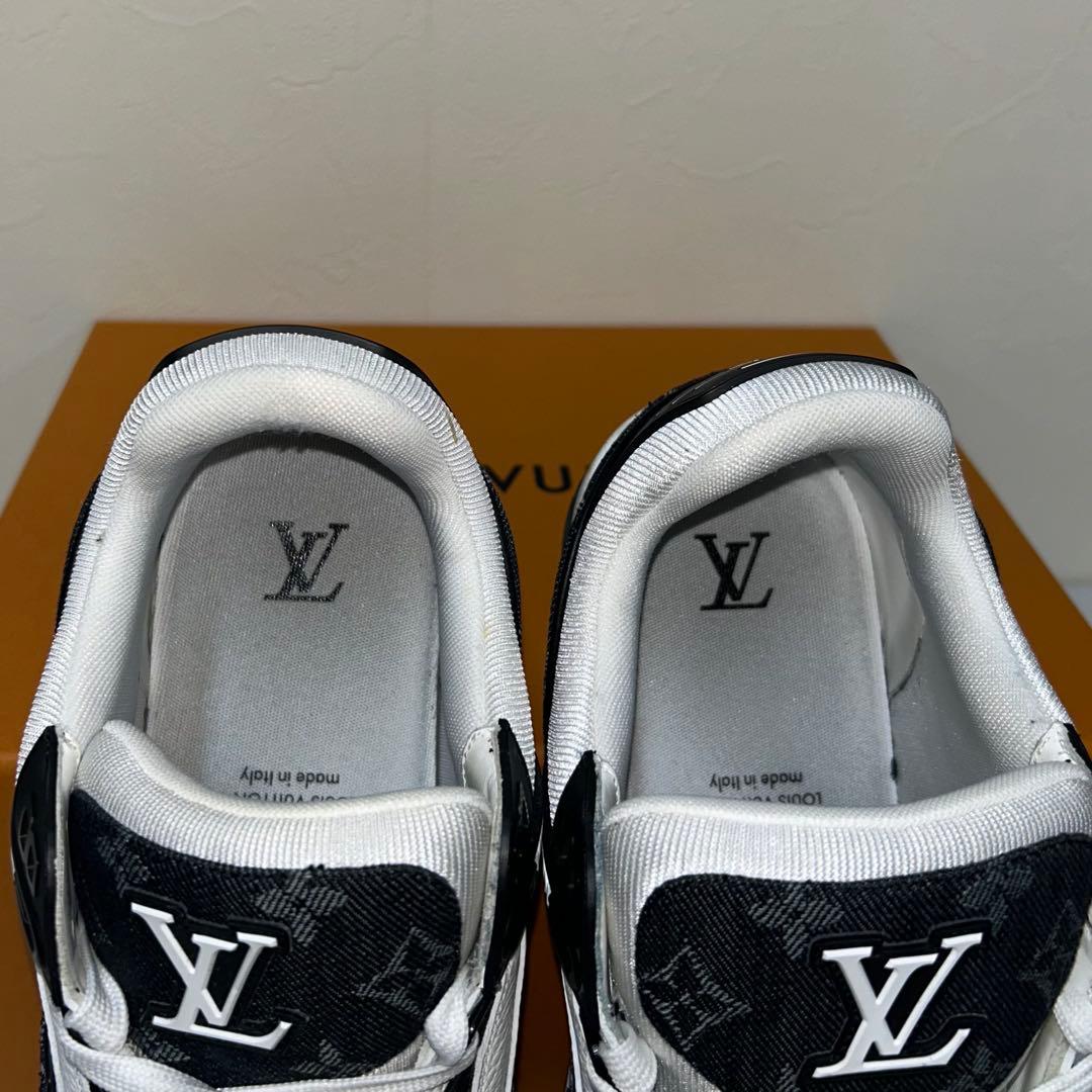 LOUIS VUITTON ルィヴィトン LVトレイナー ライン スニーカー