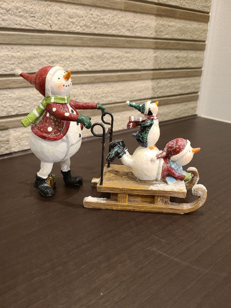 ✩クリスマスリース＆アイアン製リーススタンドのセット☆&スノーマンのオブジェ