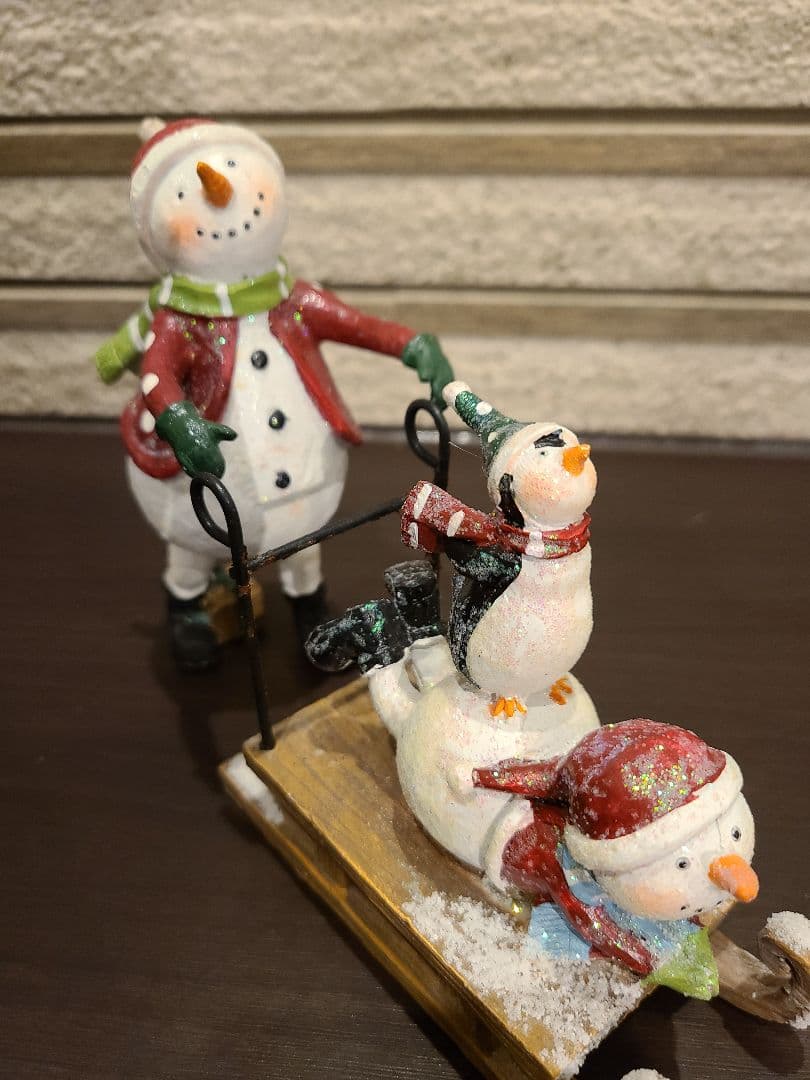 ✩クリスマスリース＆アイアン製リーススタンドのセット☆&スノーマンのオブジェ