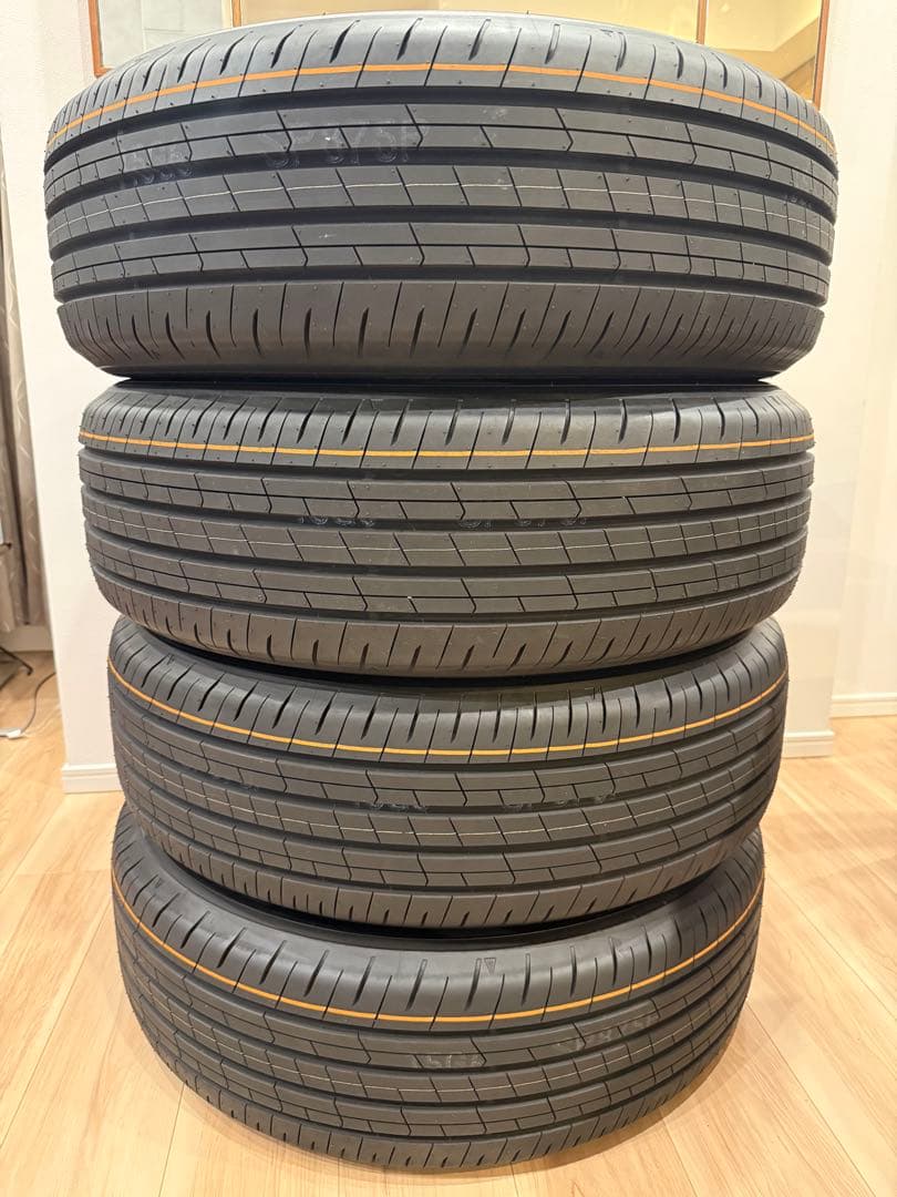 ② ①②両方の購入をお願いします。 225/60R18 4本セット(内1本訳有)