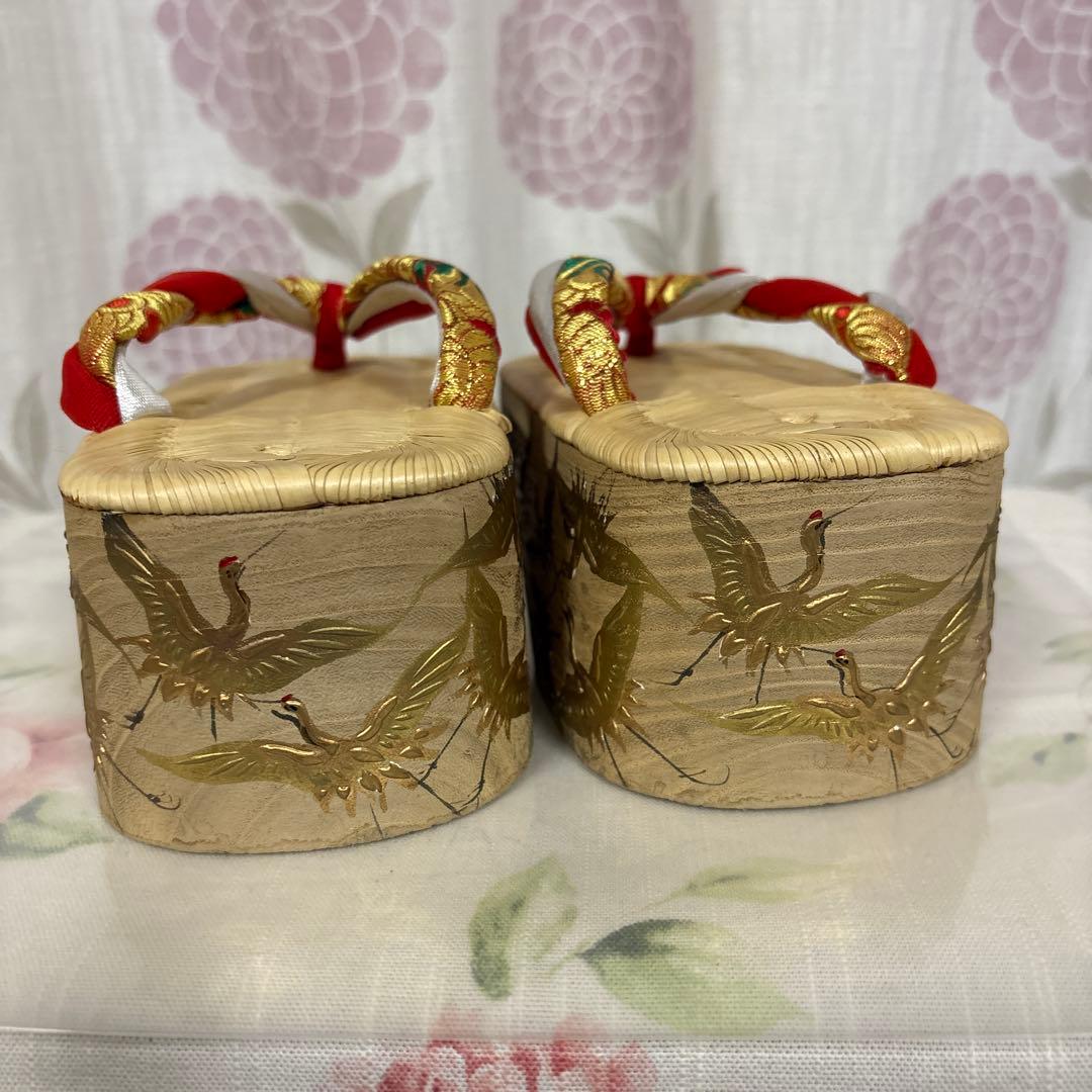 七五三用 鶴模様 木製下駄 赤金鼻緒 こっぽり　七五三