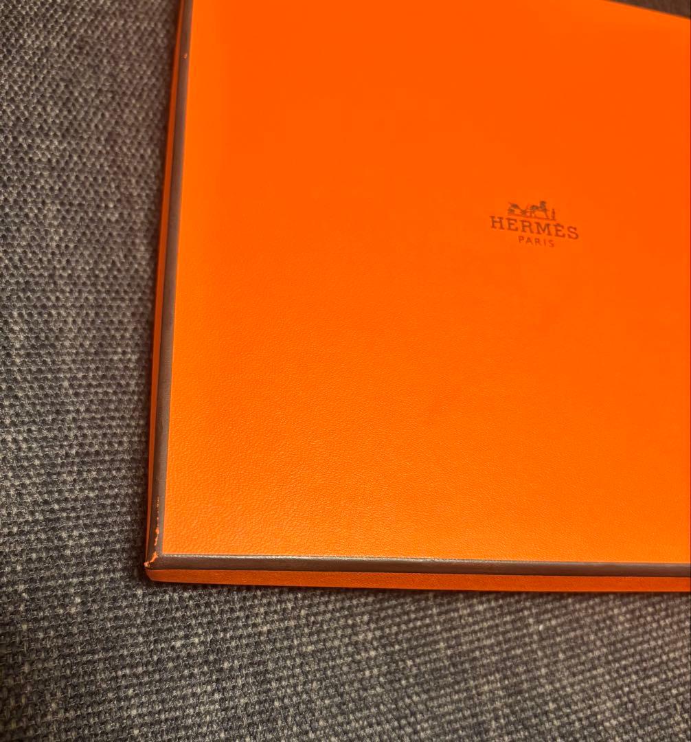 HERMES ブルータオル 幾何学模様