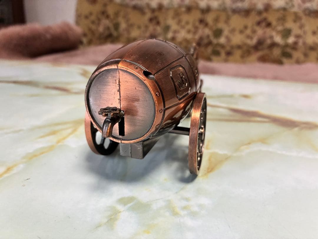 欧州製オブジェ　アンティーク　ライター　馬車樽を引く馬　午年　銅色　馬車型　美品